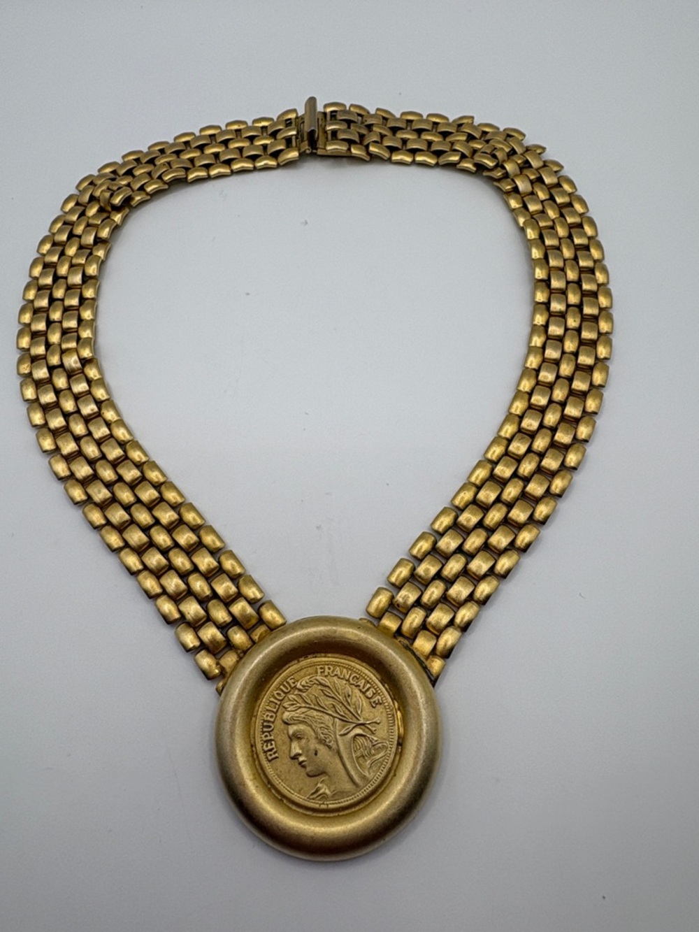 Vintage French Gold-Tone 1970’s Multi-Row Medallion Necklace by Zoom Zoom 16” - Picture 6 of 11